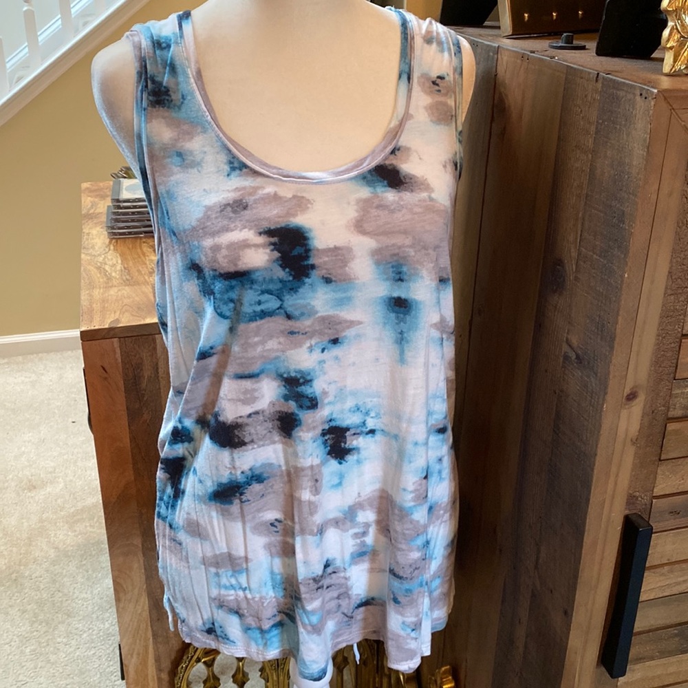 Vera Wang sleeveless rayon tank size large